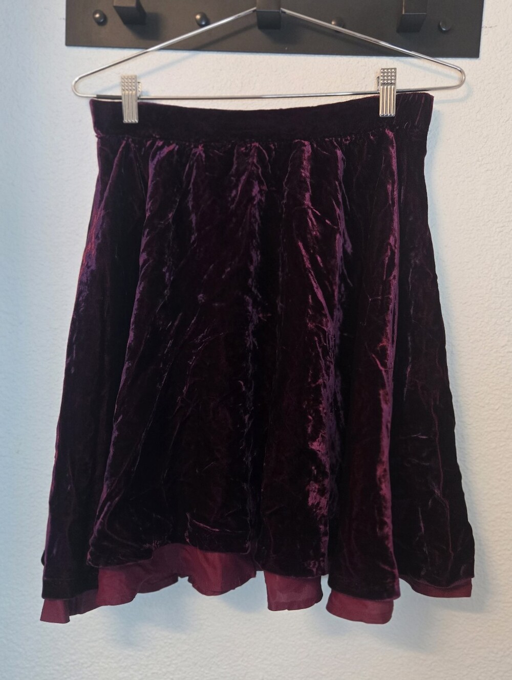 VTG Nicole Dorissa Girls Size 14 Burgundy Crushed Velvet Layered Midi Skirt
